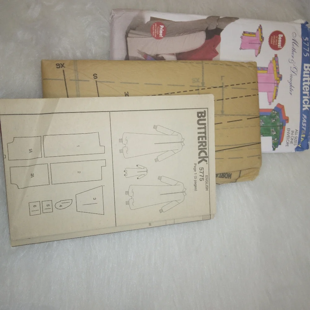 BUTTERICK 5775 Lounge Sack Misses Child & American Girl Doll sized Lounge Sack
